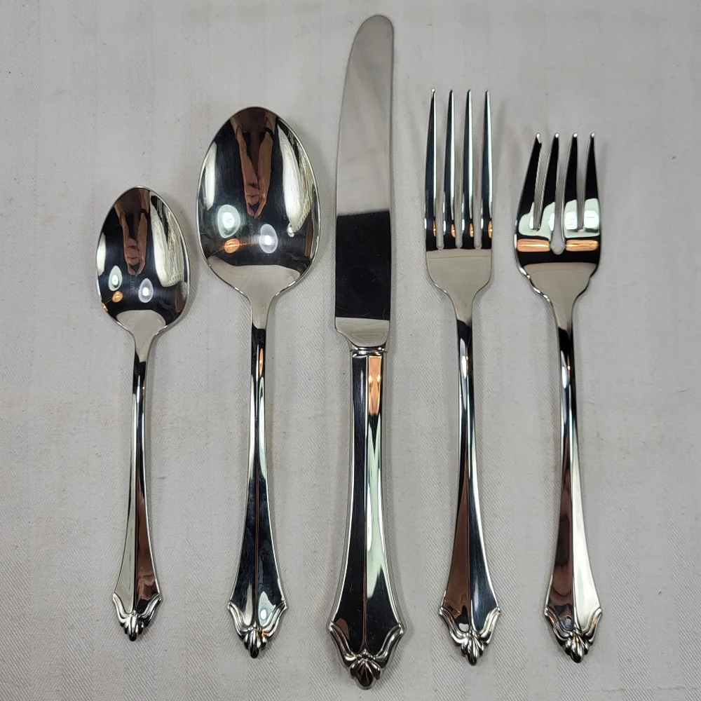 Oneida KENWOOD Stainless FLATWARE 5pc Place Setting Knife 2 Forks 2 Spoons NOS